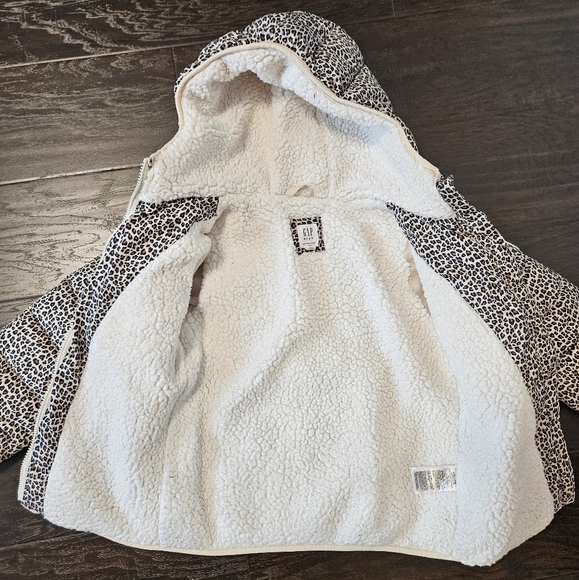 GAP Animal-Print Hooded Puffer Jacket, Girls Size M - Picture 2 of 6